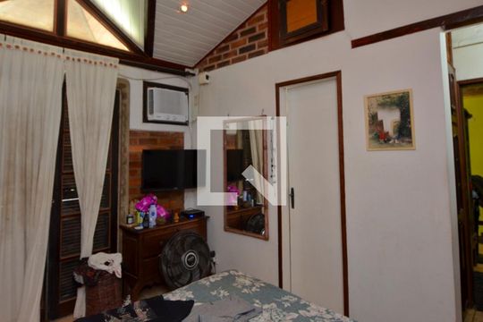 Suite de casa de condomínio à venda com 2 quartos, 80m² em Vargem Grande, Rio de Janeiro
