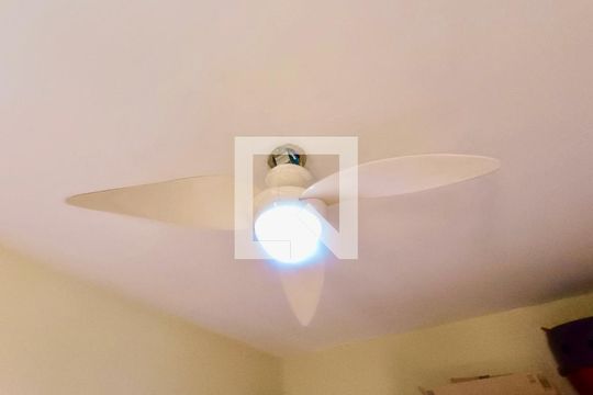 Quarto 1 de apartamento à venda com 3 quartos, 75m² em Jardim Botânico, Rio de Janeiro