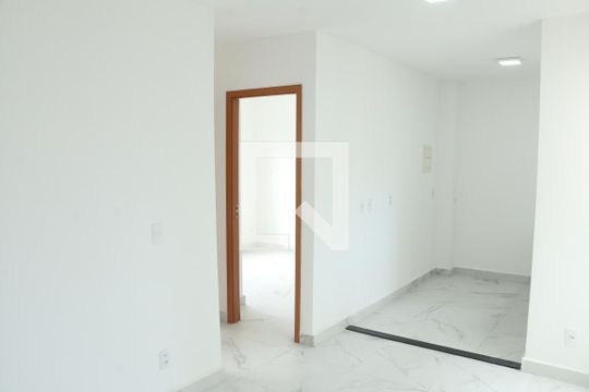 Sala de apartamento para alugar com 2 quartos, 42m² em Jardim Alvorada, Nova Iguaçu