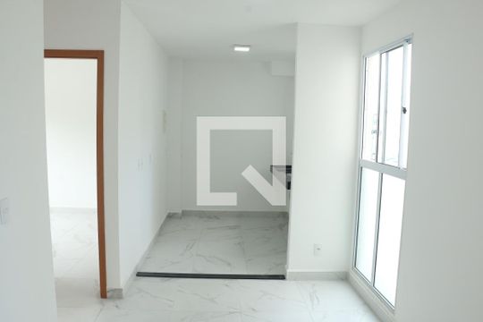 Apartamento para alugar com 2 quartos, 42m² em Jardim Alvorada, Nova Iguaçu