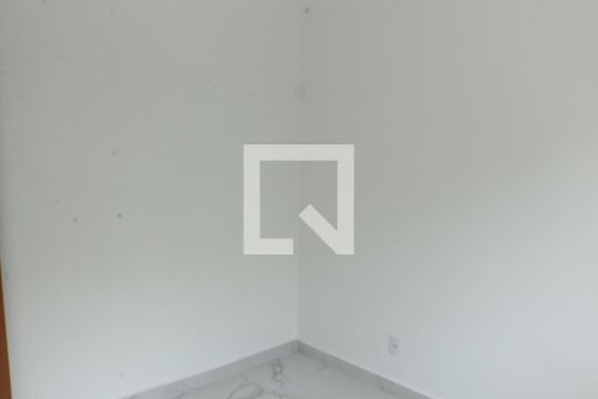 Quarto 1 de apartamento para alugar com 2 quartos, 42m² em Jardim Alvorada, Nova Iguaçu