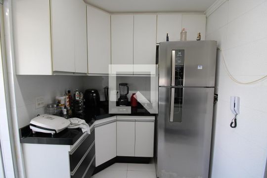 Cozinha de apartamento à venda com 2 quartos, 68m² em Jardim São Paulo, São Paulo
