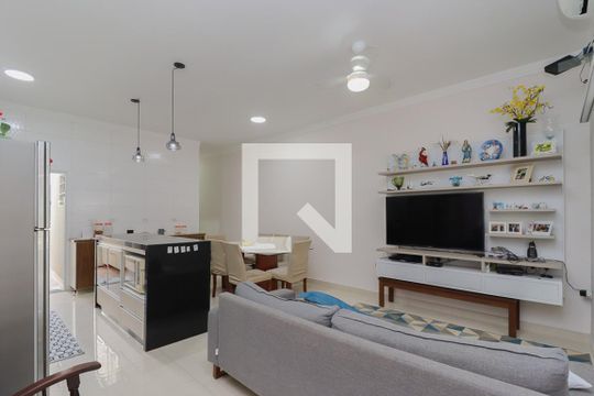 Casa para alugar com 2 quartos, 77m² em Jardim São José Centro, São José dos Campos
