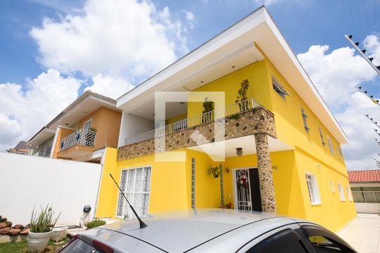 Fachada de casa à venda com 3 quartos, 330m² em Vila Sônia, São Paulo