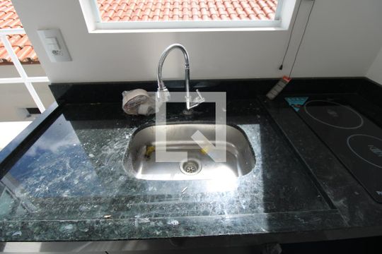 Cozinha  de kitnet/studio à venda com 1 quarto, 25m² em Cidade Universitária, Campinas