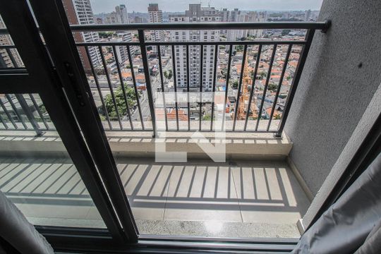 Varanda de kitnet/studio para alugar com 0 quarto, 27m² em Ipiranga, São Paulo