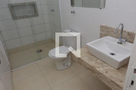 Banheiro Social de casa à venda com 3 quartos, 167m² em Diamante (barreiro), Belo Horizonte