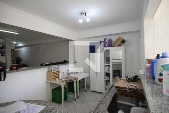 Cozinha Garagem de casa à venda com 4 quartos, 195m² em Jardim da Glória, São Paulo