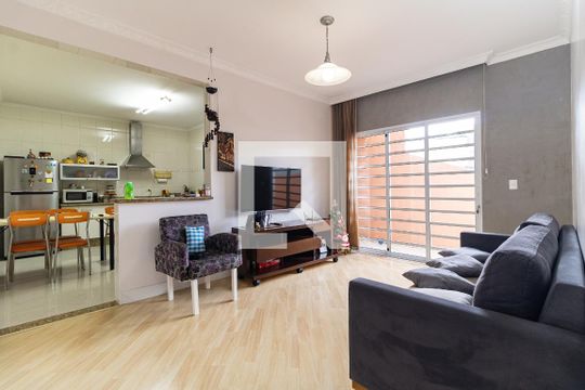 Casa à venda com 4 quartos, 300m² em Jardim Vergueiro (sacomã), São Paulo