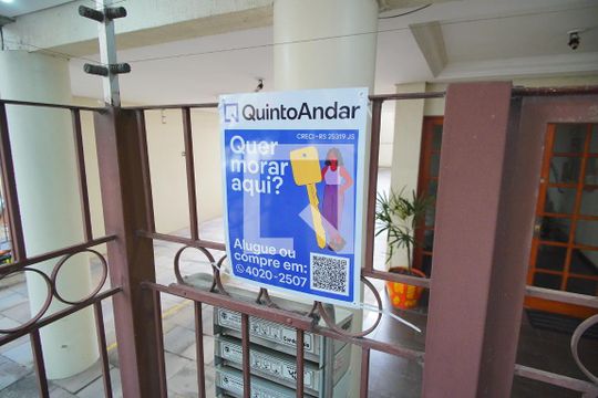 Plaquinha de apartamento para alugar com 1 quarto, 60m² em Petrópolis, Porto Alegre