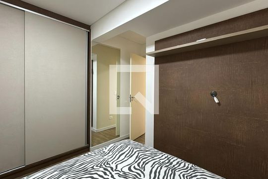 Quarto de apartamento para alugar com 2 quartos, 80m² em Jardim Botânico, Curitiba