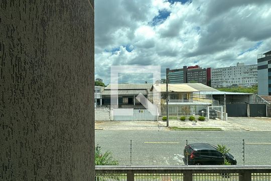 Vista Quarto de apartamento para alugar com 2 quartos, 80m² em Jardim Botânico, Curitiba