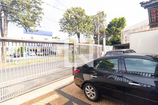 Garagem de casa para alugar com 4 quartos, 200m² em Ponte Preta, Campinas