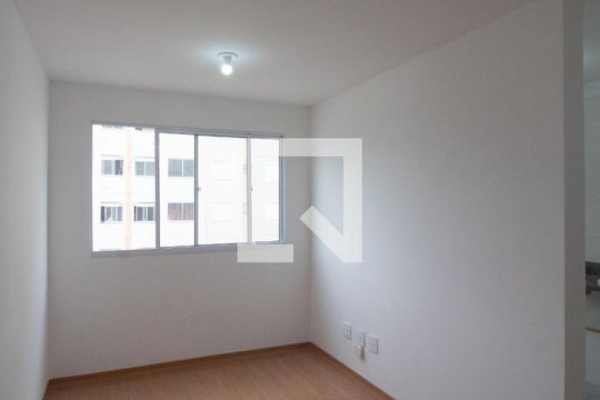 Sala de apartamento para alugar com 2 quartos, 43m² em Cidade São Mateus, São Paulo