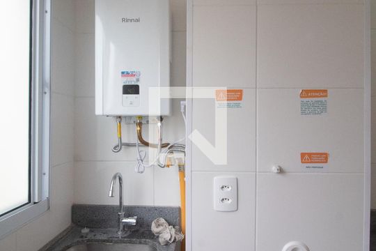 Área de Serviço de apartamento para alugar com 2 quartos, 43m² em Cidade São Mateus, São Paulo