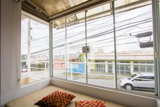 Detalhes do closet de casa à venda com 2 quartos, 205m² em Parque São Vicente, Santo André