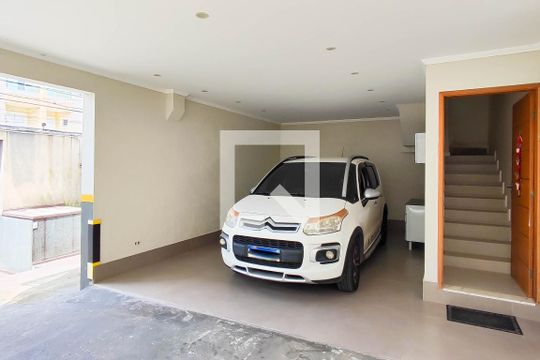 Garagem de casa de condomínio à venda com 3 quartos, 122m² em Vila Curuçá, Santo André