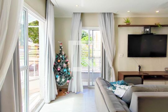Sala de casa de condomínio à venda com 3 quartos, 122m² em Vila Curuçá, Santo André