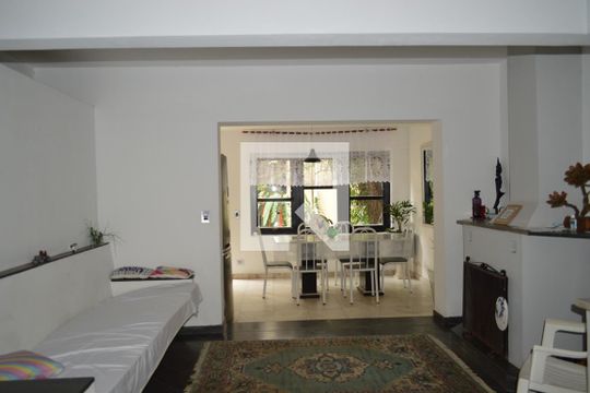 Sala de casa à venda com 4 quartos, 450m² em Vila Monumento, São Paulo