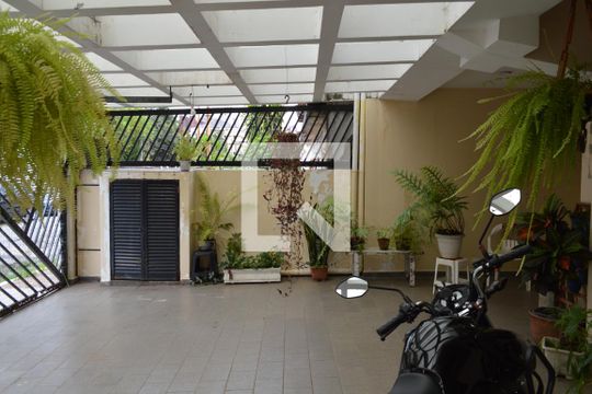 Garagem de casa à venda com 4 quartos, 450m² em Vila Monumento, São Paulo