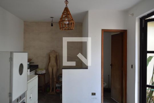 Quarto Edicula de casa à venda com 4 quartos, 450m² em Vila Monumento, São Paulo