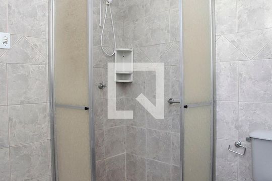 Banheiro de apartamento à venda com 2 quartos, 72m² em Moinhos de Vento, Porto Alegre