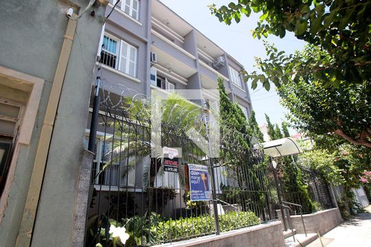 Fachada de apartamento à venda com 2 quartos, 72m² em Moinhos de Vento, Porto Alegre