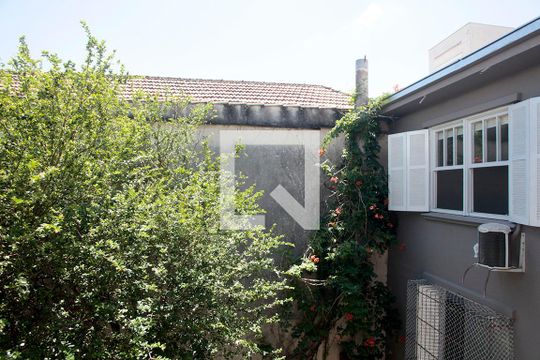 Sala Vista de apartamento à venda com 2 quartos, 72m² em Moinhos de Vento, Porto Alegre