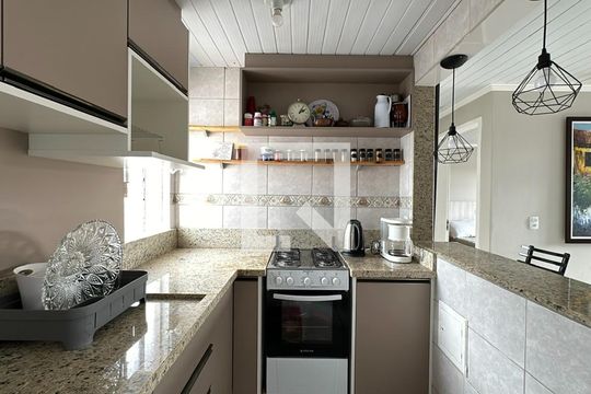 Cozinha de apartamento para alugar com 2 quartos, 46m² em Capão da Imbuia, Pinhais