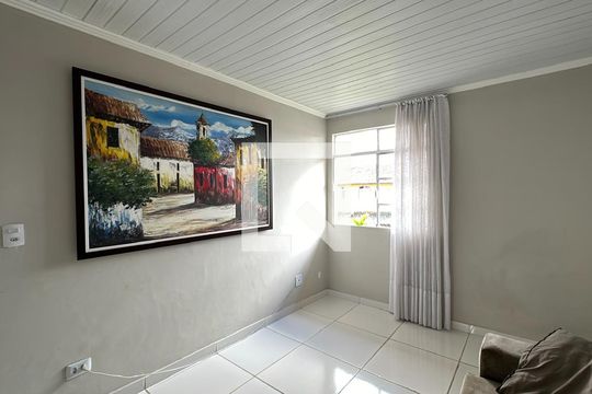 Sala de apartamento para alugar com 2 quartos, 46m² em Capão da Imbuia, Pinhais