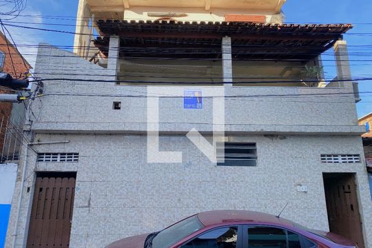 Fachada de casa para alugar com 2 quartos, 40m² em Imbuí, Salvador