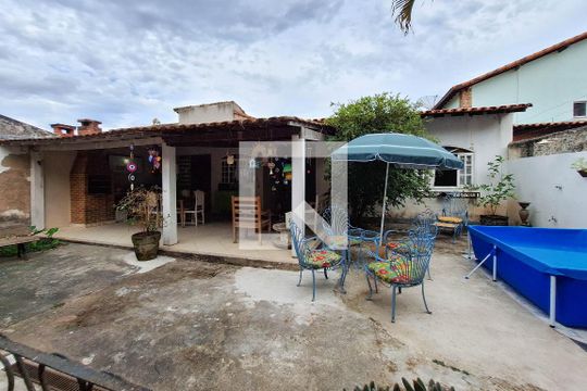 Vista do Quarto de casa à venda com 5 quartos, 220m² em Piratininga, Niterói
