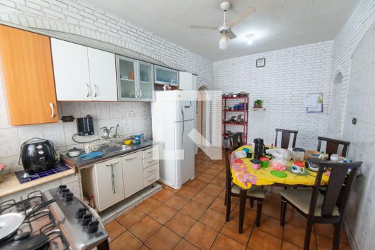 Cozinha de casa para alugar com 6 quartos, 400m² em Centro, Taubaté