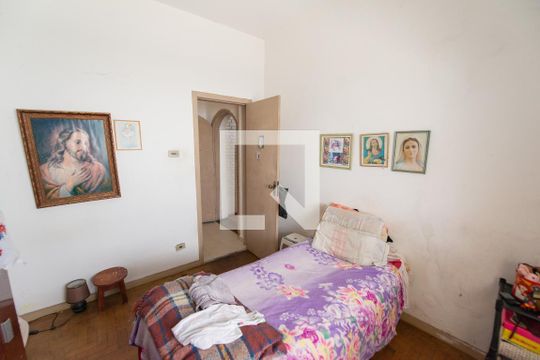 Quarto 1 de casa para alugar com 6 quartos, 400m² em Centro, Taubaté