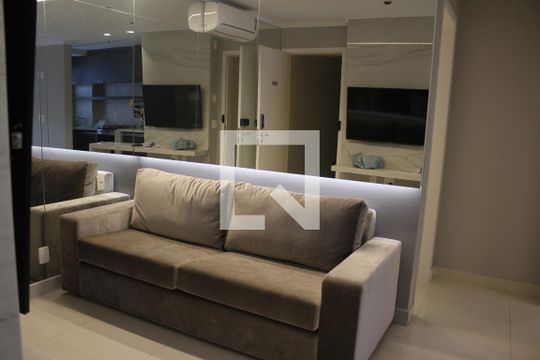 Apartamento para alugar com 2 quartos, 52m² em Jardim Goiás, Goiânia