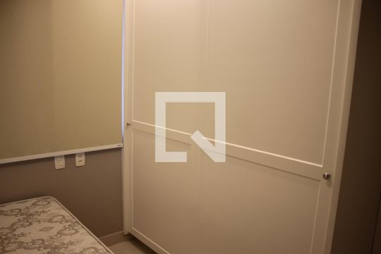 quarto 2 de apartamento para alugar com 2 quartos, 52m² em Jardim Goiás, Goiânia