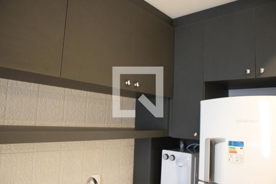 sala de apartamento para alugar com 2 quartos, 52m² em Jardim Goiás, Goiânia