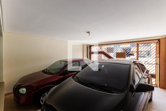 Garagem de casa à venda com 3 quartos, 230m² em Vila Curuca, Santo André