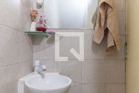 Lavabo  de casa de condomínio à venda com 3 quartos, 120m² em Cambuci, São Paulo
