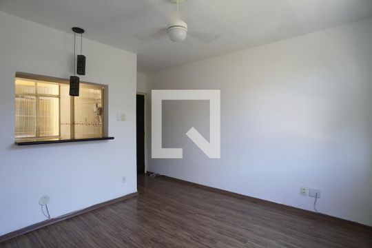 Sala de apartamento à venda com 2 quartos, 53m² em Santana, Niterói
