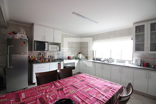 Cozinha  de casa à venda com 3 quartos, 266m² em Jardim Palermo, São Bernardo do Campo