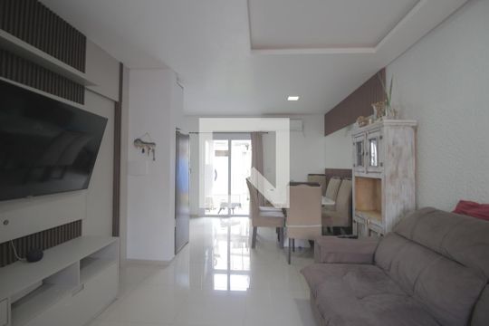 Sala de casa à venda com 2 quartos, 89m² em Igara, Canoas