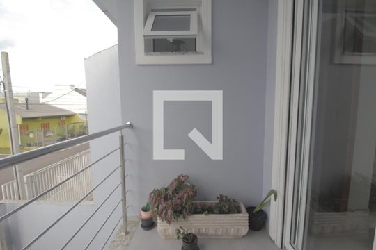Sacada de casa à venda com 2 quartos, 89m² em Igara, Canoas