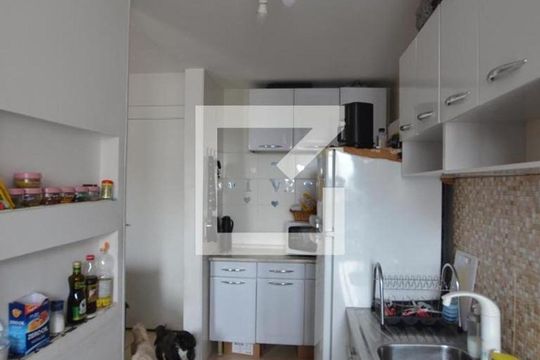 Cozinha de apartamento para alugar com 2 quartos, 60m² em Irajá, Rio de Janeiro