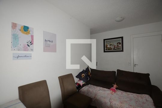 Sala de apartamento para alugar com 2 quartos, 60m² em Irajá, Rio de Janeiro