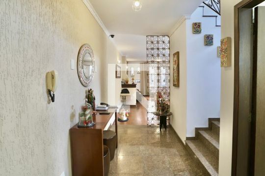 Hall  de casa à venda com 4 quartos, 450m² em Água Rasa, São Paulo