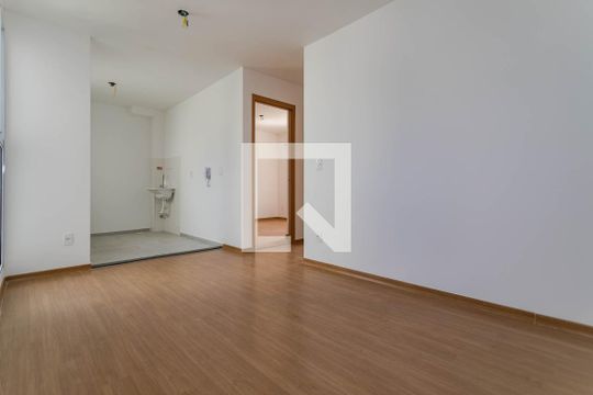 Apartamento para alugar com 2 quartos, 43m² em Botujuru, Mogi das Cruzes