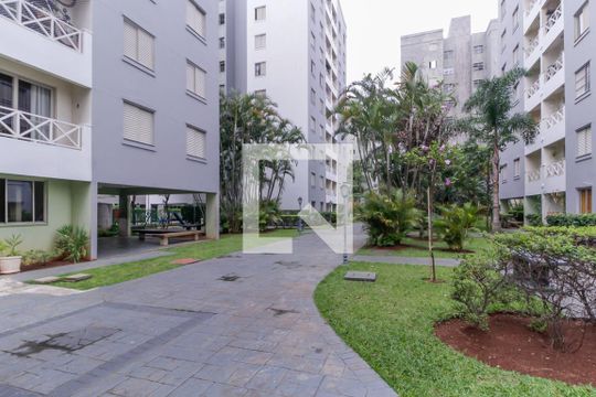 Área comum de apartamento para alugar com 3 quartos, 64m² em Vila Graciosa, São Paulo