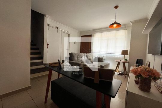 Sala  de casa de condomínio à venda com 4 quartos, 140m² em Parque Imperial, São Paulo