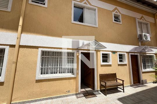 Fachada de casa de condomínio à venda com 4 quartos, 140m² em Parque Imperial, São Paulo